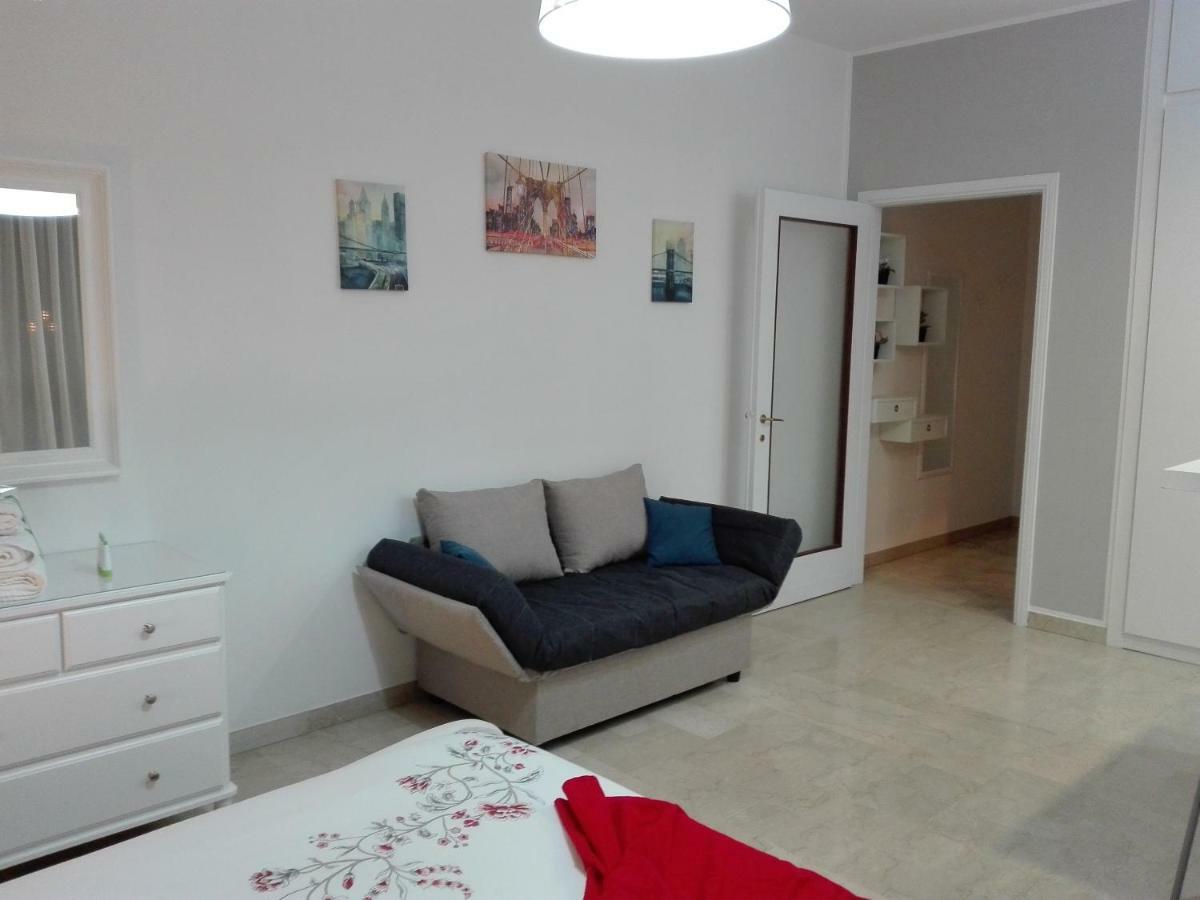 Ferienwohnung Mecenate Cozy Flat Mailand Exterior foto