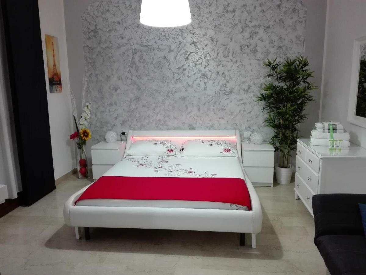 Ferienwohnung Mecenate Cozy Flat Mailand Exterior foto
