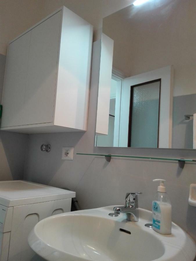 Ferienwohnung Mecenate Cozy Flat Mailand Exterior foto