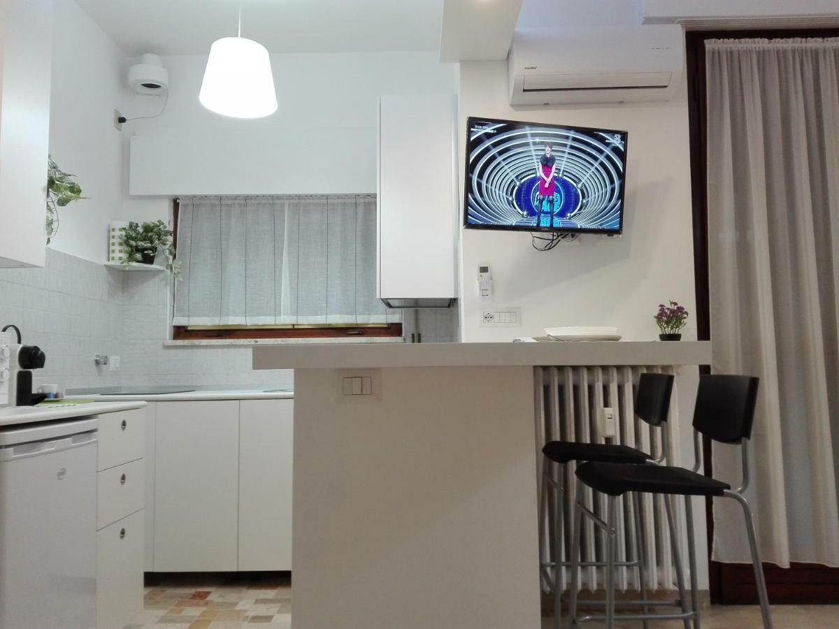 Ferienwohnung Mecenate Cozy Flat Mailand Exterior foto