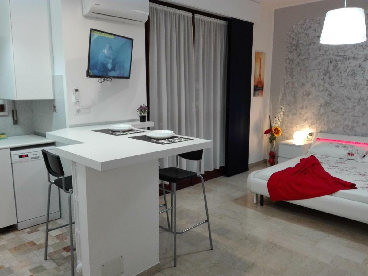 Ferienwohnung Mecenate Cozy Flat Mailand Exterior foto